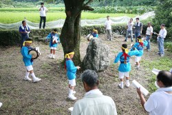 ����̑E�c�x��