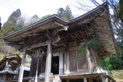 ���y���{��