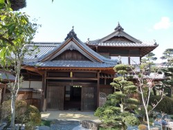 �R���ƏZ���